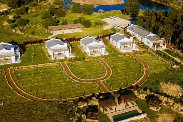 Duikersdrift Winelands Country Escape
