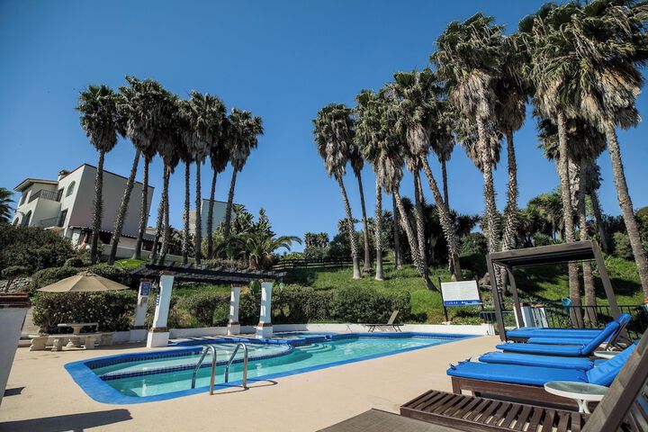 Pools & Facilities