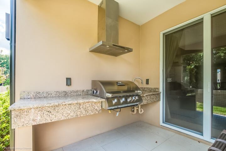 Property Grounds 36 of 42