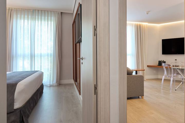 Room 25 of 67