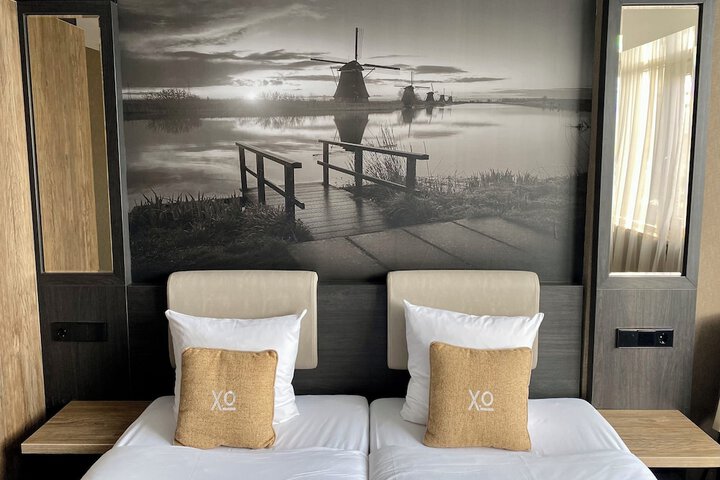 Room 21 of 48