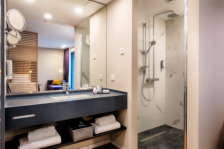 Bathroom Vanities