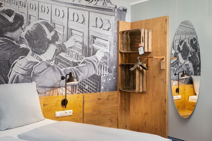 Room 45 of 84
