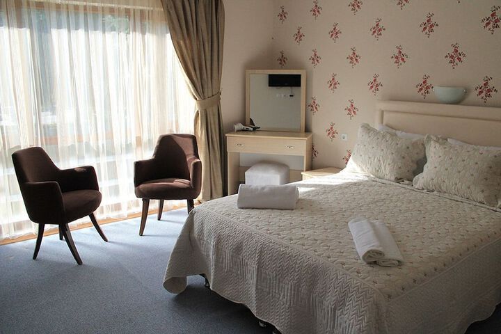 Room 4 of 29