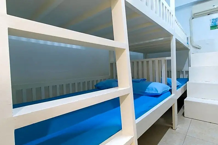 Room 5 of 20