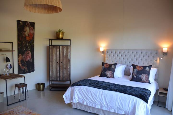 Room 8 of 45