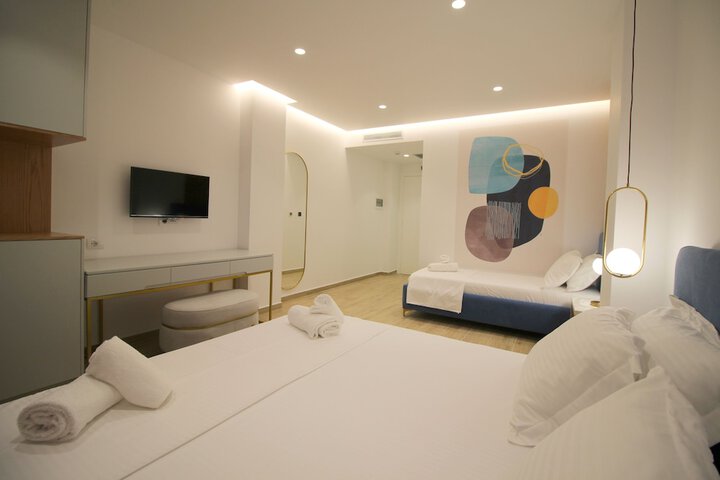 Room 25 of 44