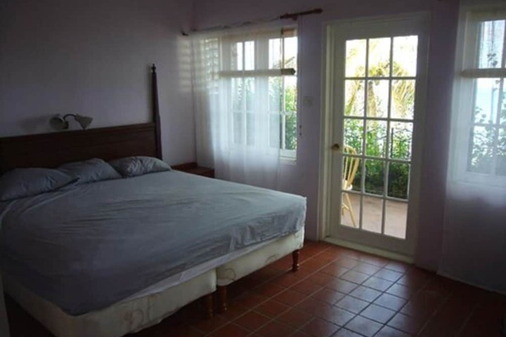 Room 37 of 170