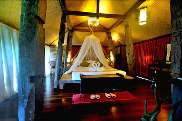 Room 6 of 21