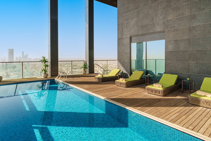 Pool 60 of 145