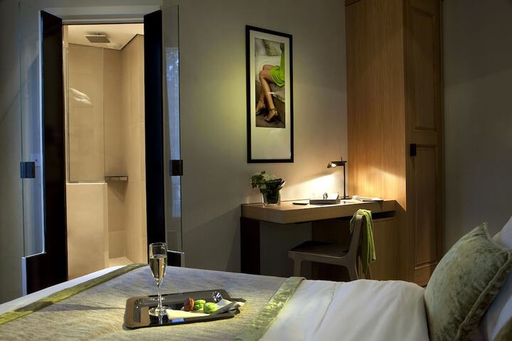 Room 14 of 35