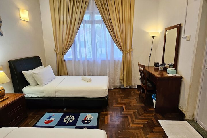 Room 18 of 62