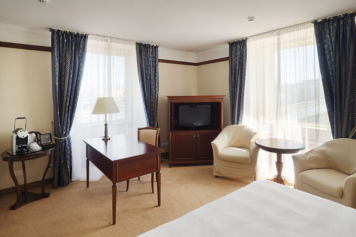 Room 14 of 217