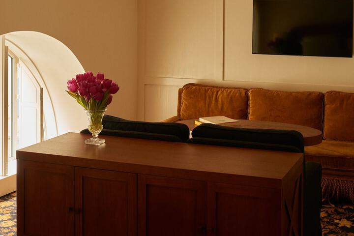 Room 16 of 61
