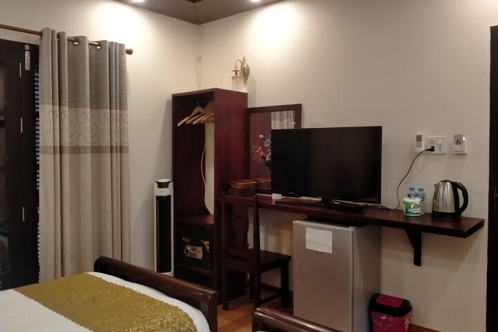 Room 14 of 30