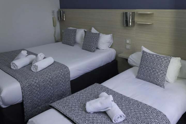 Room 10 of 52
