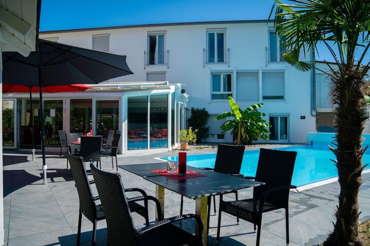 Terrace/Patio 74 of 77
