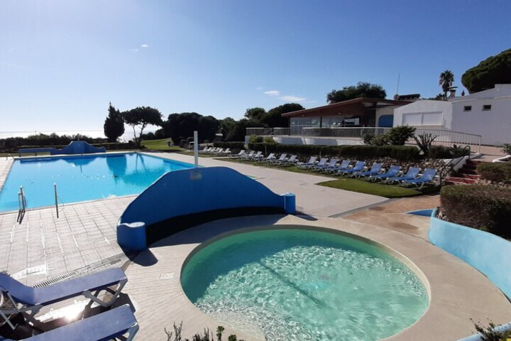 Pool 21 of 42