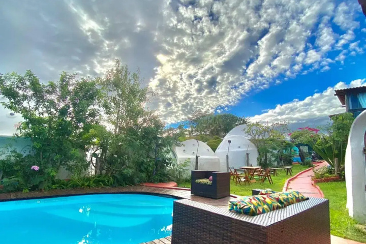 Pool 5 of 10