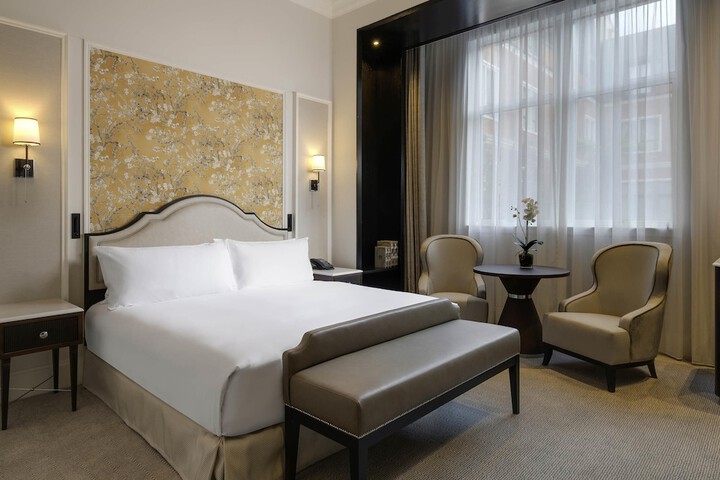 Room 54 of 188