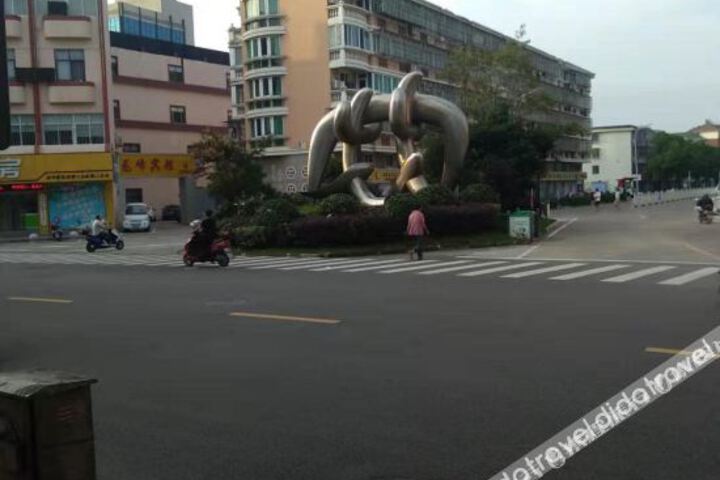 Longfeng Hotel