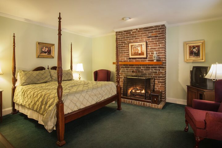 Room 48 of 170