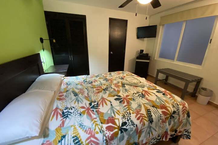 Room 37 of 137