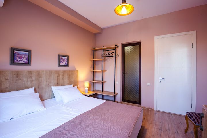 Room 19 of 59
