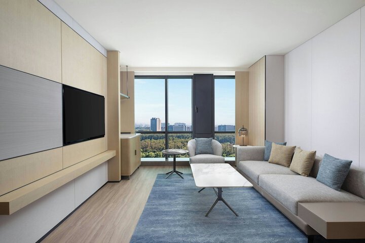 Room 11 of 39