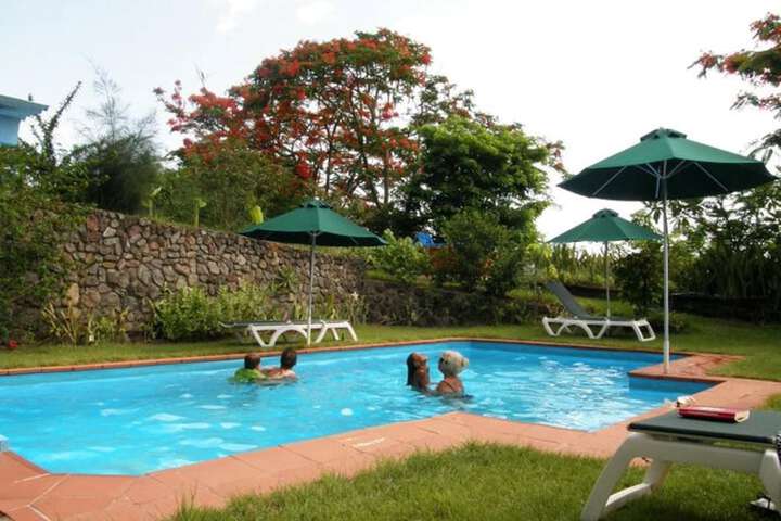 Hotel Pool