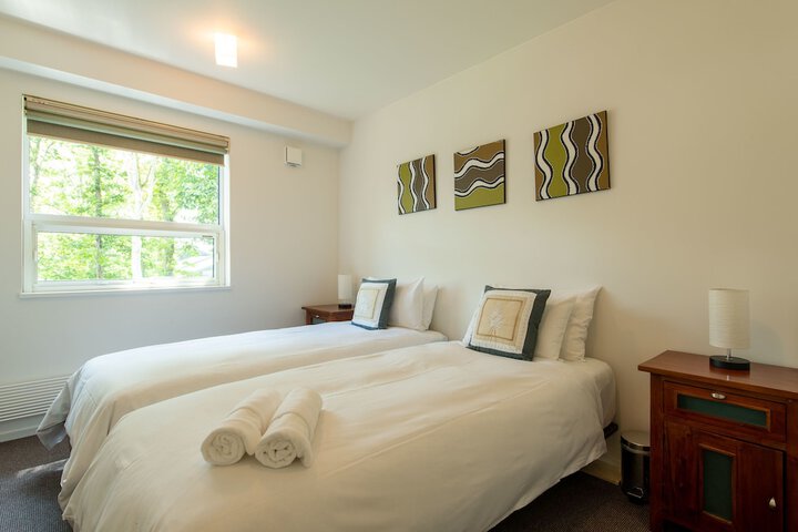 Room 2 of 21
