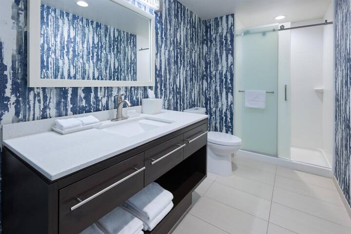Bathroom shower