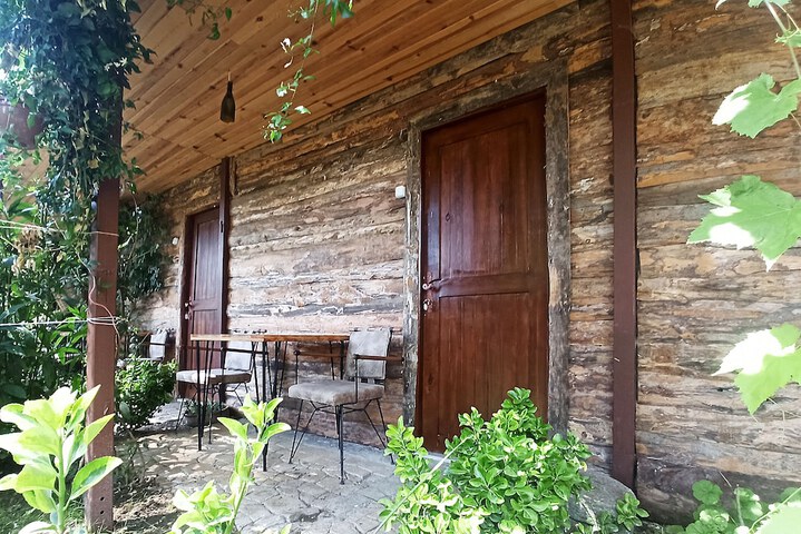 Room 48 of 95