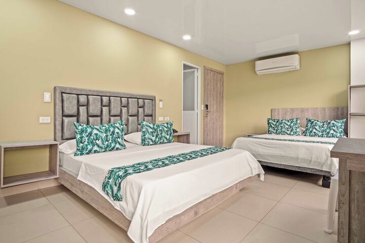 Room 25 of 53