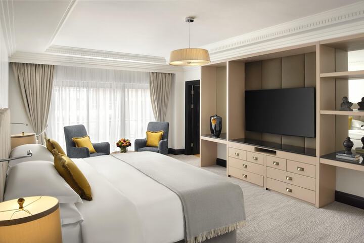 Room 50 of 178