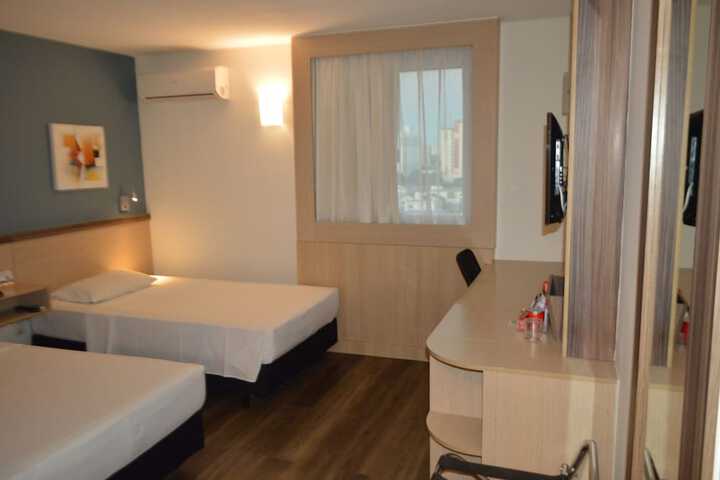 Room 17 of 75