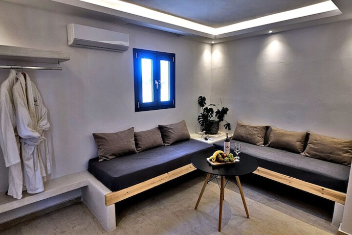 Room 89 of 162