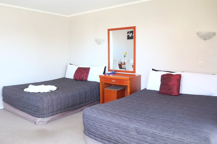 Room 10 of 43