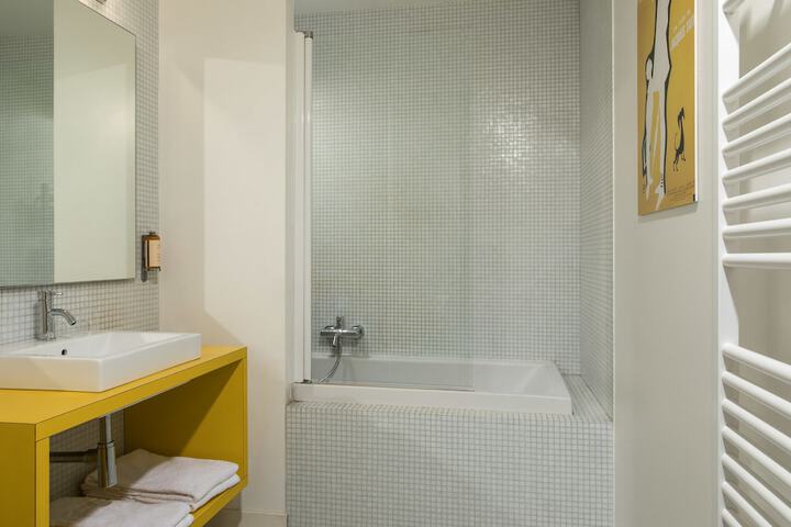 Room 44 of 63
