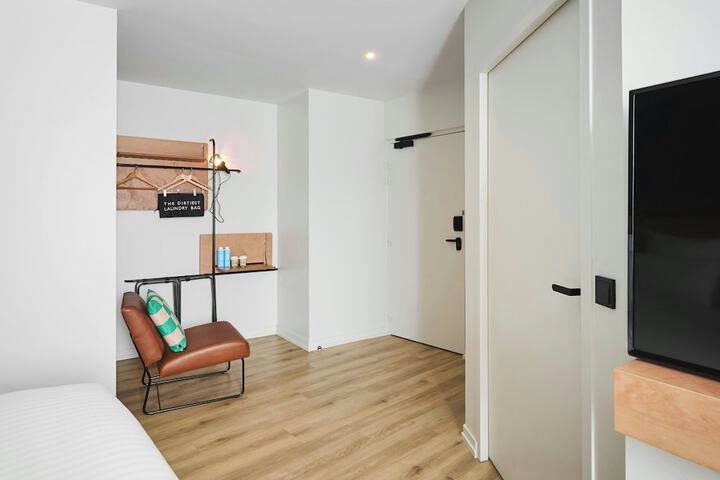 Room 41 of 79