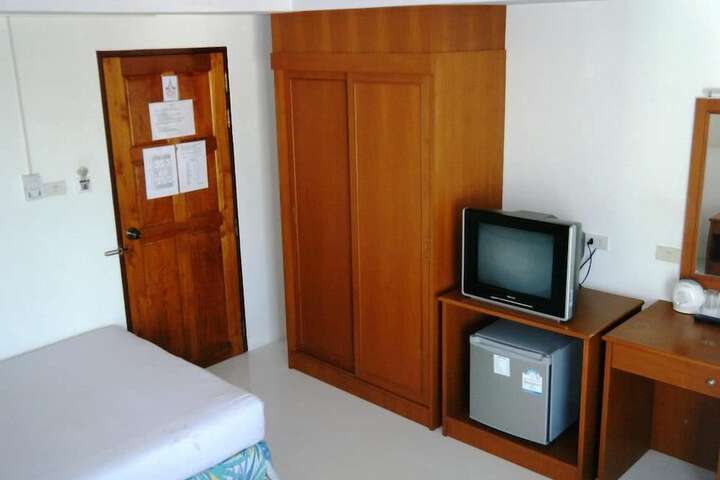 Room 12 of 31