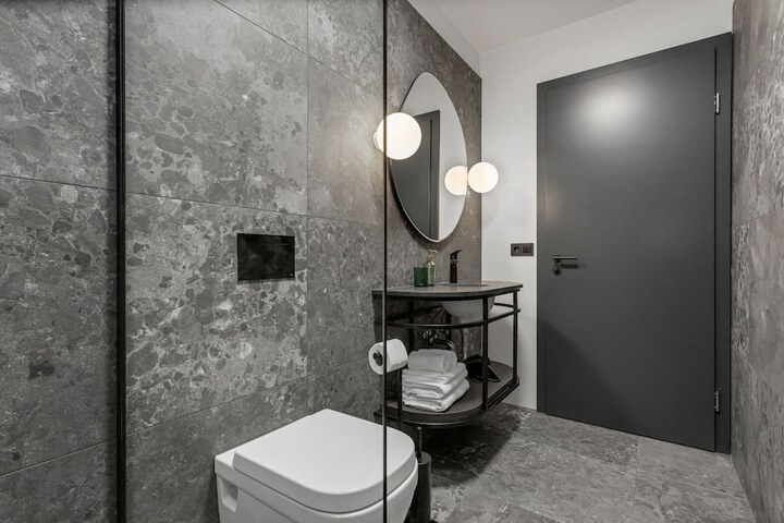 Room 46 of 48