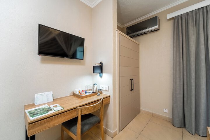 Room 91 of 207