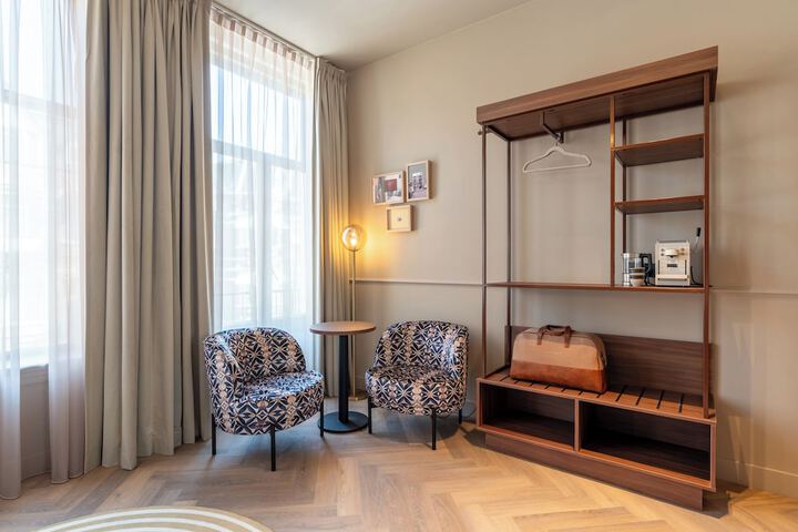 Room 15 of 54
