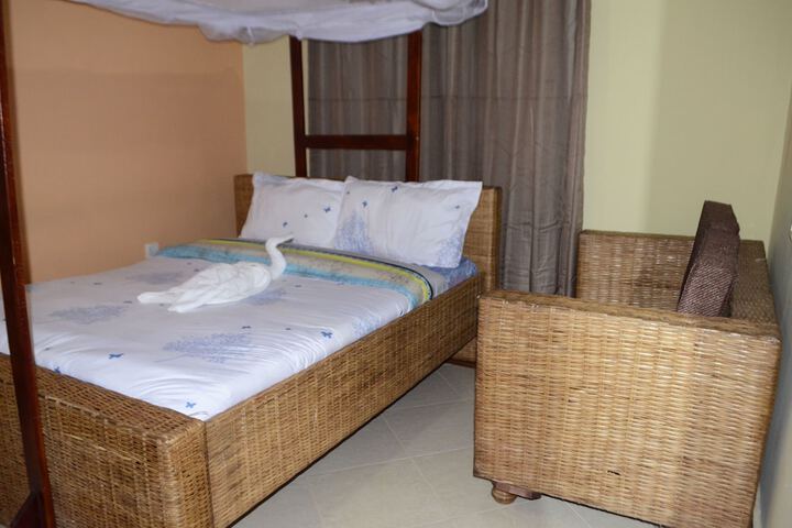 Room 3 of 5