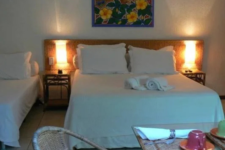 Room 4 of 25