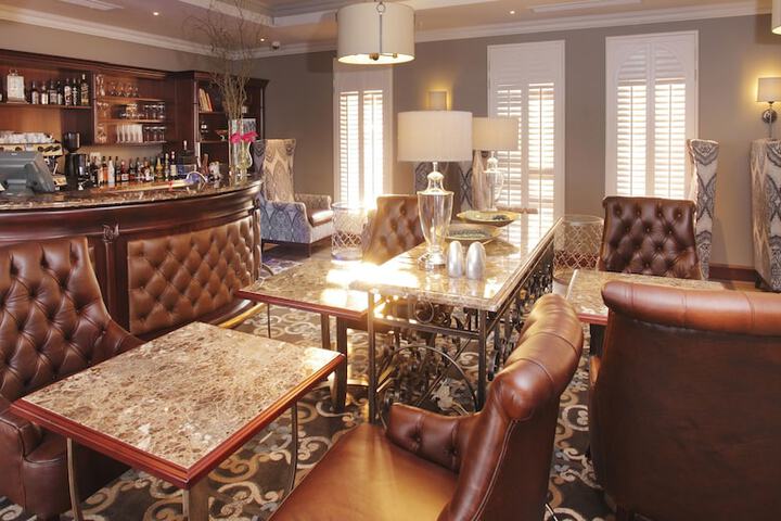 Lounge 59 of 86