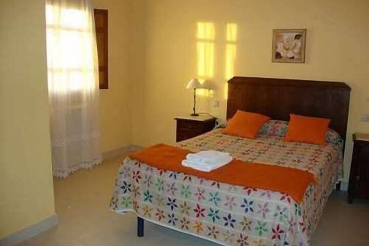 Room 5 of 49