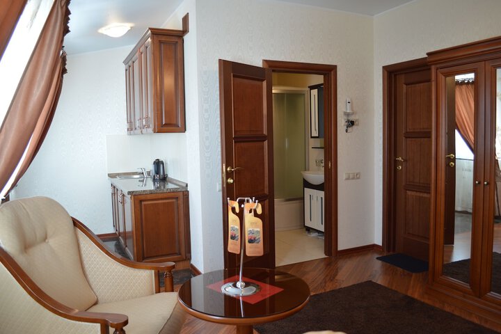 Room 21 of 52
