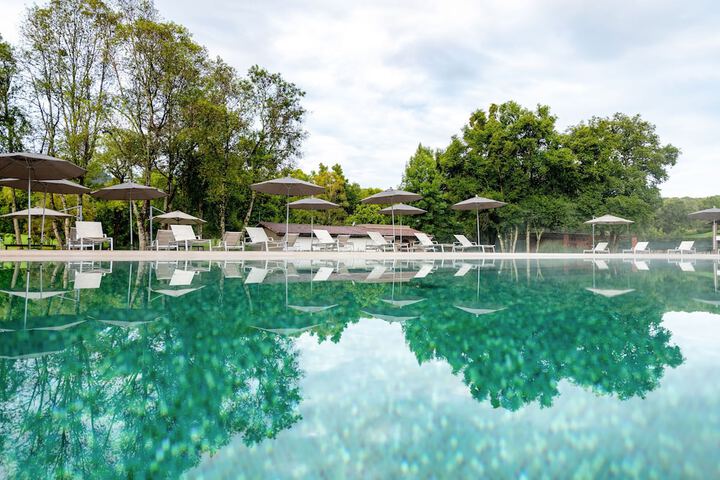 Pool 65 of 131